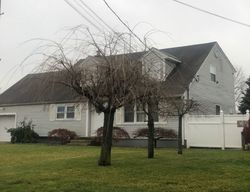Pre-foreclosure in  HICKORY ST Central Islip, NY 11722