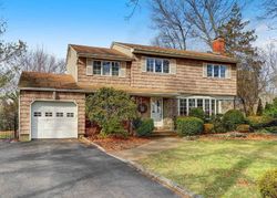 Pre-foreclosure Listing in DOGWOOD DR SMITHTOWN, NY 11787