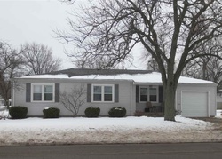 Pre-foreclosure Listing in E LINCOLN ST BLOOMINGTON, IL 61701