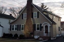 Pre-foreclosure in  LARCH ST Roselle Park, NJ 07204