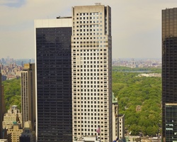 Pre-foreclosure in  5TH AVE New York, NY 10022