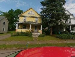 Pre-foreclosure Listing in 19TH ST NW BARBERTON, OH 44203