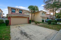  Oak Grove Cir, Lake Worth FL