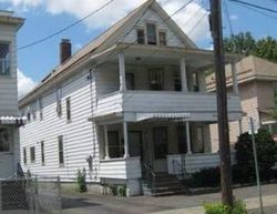Pre-foreclosure in  SOUTHERN BLVD Albany, NY 12209