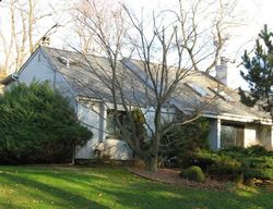 Pre-foreclosure Listing in CARDINAL CT HUNTINGTON, NY 11743