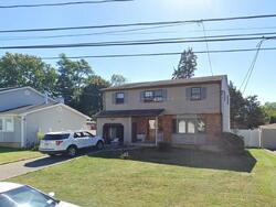 Pre-foreclosure in  WHITE OAK ST Deer Park, NY 11729