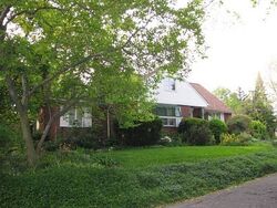 Pre-foreclosure in  UPPER VALLEY DR Euclid, OH 44117