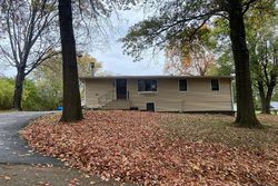 Pre-foreclosure in  GALLI LN Collinsville, IL 62234