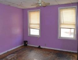  10th St, Mc Kees Rocks PA