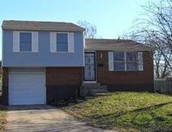 Pre-foreclosure Listing in WALDEN FARM CIR ENGLEWOOD, OH 45322