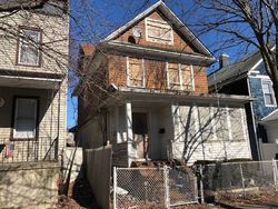 Pre-foreclosure in  METCALFE ST Staten Island, NY 10304