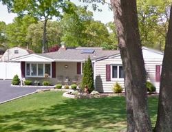 Pre-foreclosure Listing in SONGSPARROW LN CENTEREACH, NY 11720