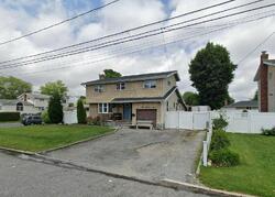 Pre-foreclosure in  ELLERY ST Brentwood, NY 11717