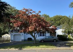 Pre-foreclosure Listing in LAKE AVE OAKHURST, NJ 07755