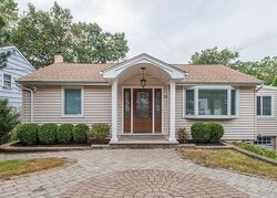 Pre-foreclosure in  WENONAH AVE Rockaway, NJ 07866