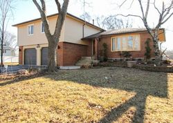 Pre-foreclosure in  ARQUILLA DR Richton Park, IL 60471