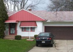 Pre-foreclosure in  PRESTON RD Cleveland, OH 44128