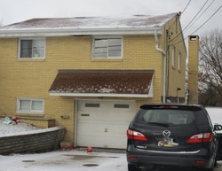 Pre-foreclosure in  VIENNESE DR Pittsburgh, PA 15209