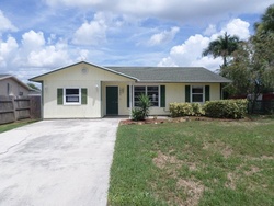 Pre-foreclosure Listing in SE MONROE ST STUART, FL 34997