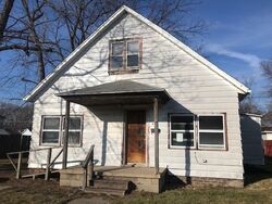 Pre-foreclosure Listing in E UNIVERSITY AVE URBANA, IL 61802