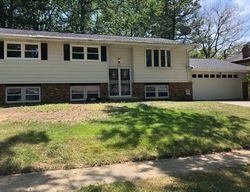 Pre-foreclosure Listing in HILLSIDE LN BLOOMINGTON, IL 61701