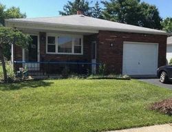 Pre-foreclosure Listing in BANANIER DR TOMS RIVER, NJ 08757