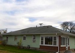 Pre-foreclosure Listing in NW 44TH AVE DES MOINES, IA 50313