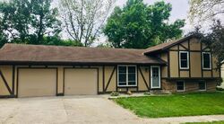  Mathews Dr, Gilbert IA