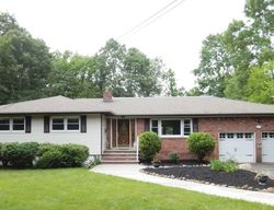 Pre-foreclosure Listing in OAK RIDGE RD CLARK, NJ 07066