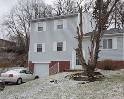 Pre-foreclosure Listing in DIEHL DR MCKEESPORT, PA 15132