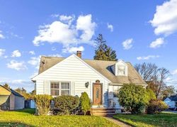 Pre-foreclosure in  BROADWAY Pompton Lakes, NJ 07442