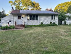 Pre-foreclosure in  SMITH RD Shirley, NY 11967