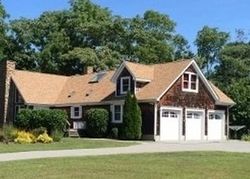 Pre-foreclosure in  COLONIAL DR Riverhead, NY 11901