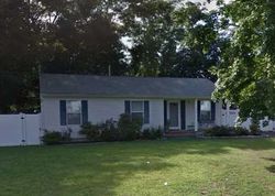 Pre-foreclosure Listing in POST AVE BELLPORT, NY 11713