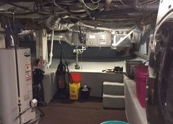 Pre-foreclosure in  S 7TH ST Lindenhurst, NY 11757