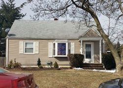 Pre-foreclosure in  OVINGTON AVE Edison, NJ 08817