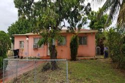 Pre-foreclosure in  NE 156TH TER Miami, FL 33162