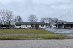 Pre-foreclosure in  BAINBRIDGE AVE Youngstown, OH 44511