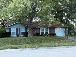 Pre-foreclosure in  OVERLA BLVD Englewood, OH 45322