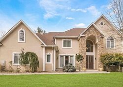 Pre-foreclosure in  HAMPTON RD Suffern, NY 10901