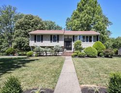 Pre-foreclosure Listing in VICTORIA DR CLARK, NJ 07066