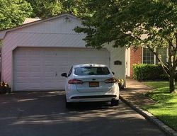 Pre-foreclosure Listing in BELMAR LN COMMACK, NY 11725