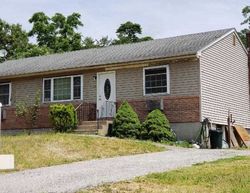 Pre-foreclosure in  GRAY AVE Medford, NY 11763