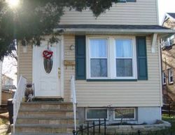 Pre-foreclosure Listing in BOWER ST LINDEN, NJ 07036