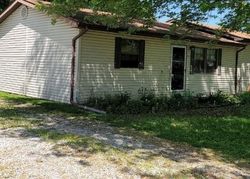 Pre-foreclosure in  ILLINOIS AVE South Roxana, IL 62087