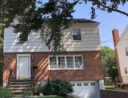 Pre-foreclosure in  BELL RD Scarsdale, NY 10583