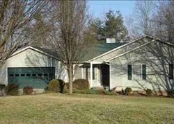 Pre-foreclosure in  POE CIR Hickory, NC 28601