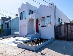 Pre-foreclosure in  OLIVE ST Oakland, CA 94603