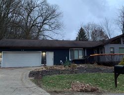 Pre-foreclosure in  ARROW AVE Akron, OH 44319