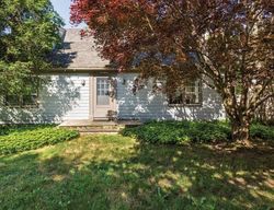 Pre-foreclosure in  COBB RD Water Mill, NY 11976